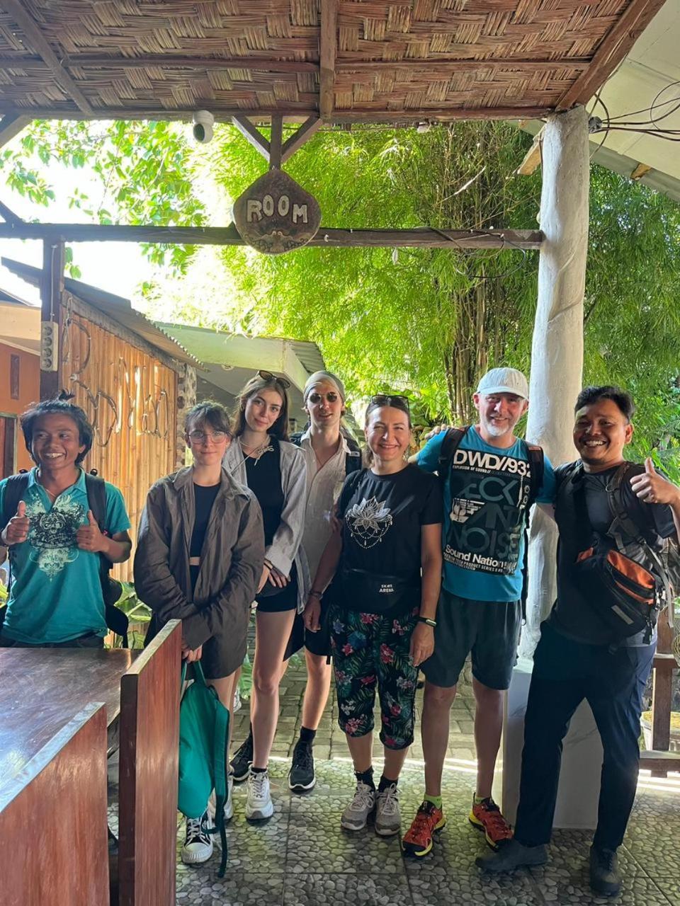 Brown Bamboo Guest House & Trekking Bukit Lawang Εξωτερικό φωτογραφία