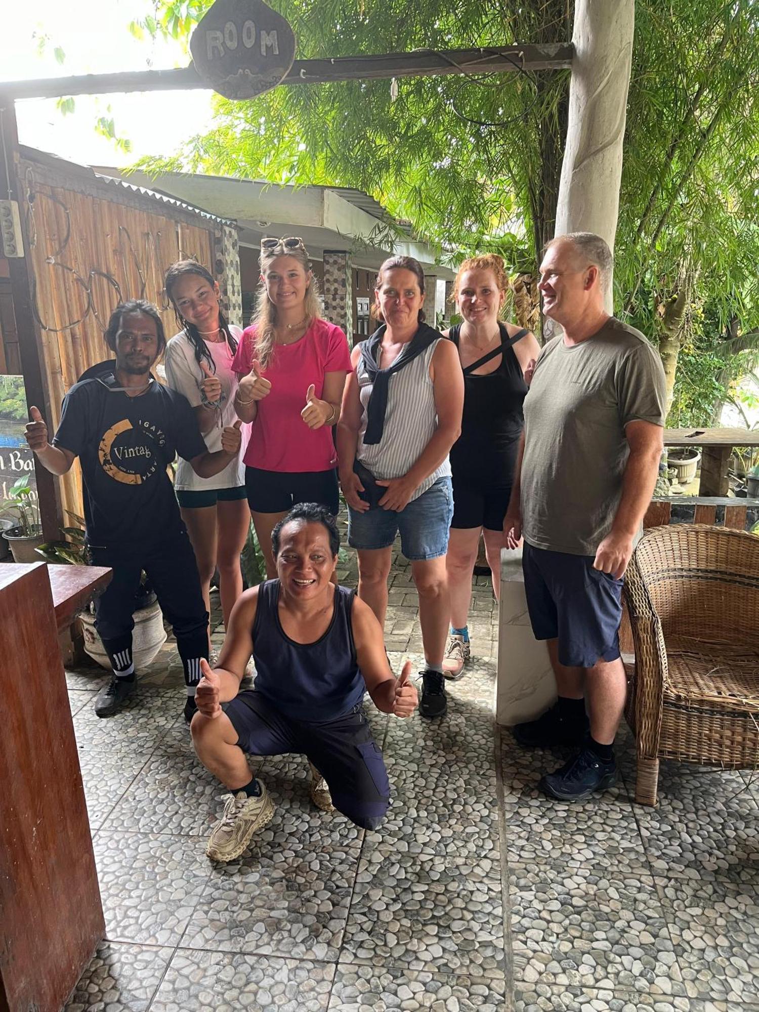 Brown Bamboo Guest House & Trekking Bukit Lawang Εξωτερικό φωτογραφία